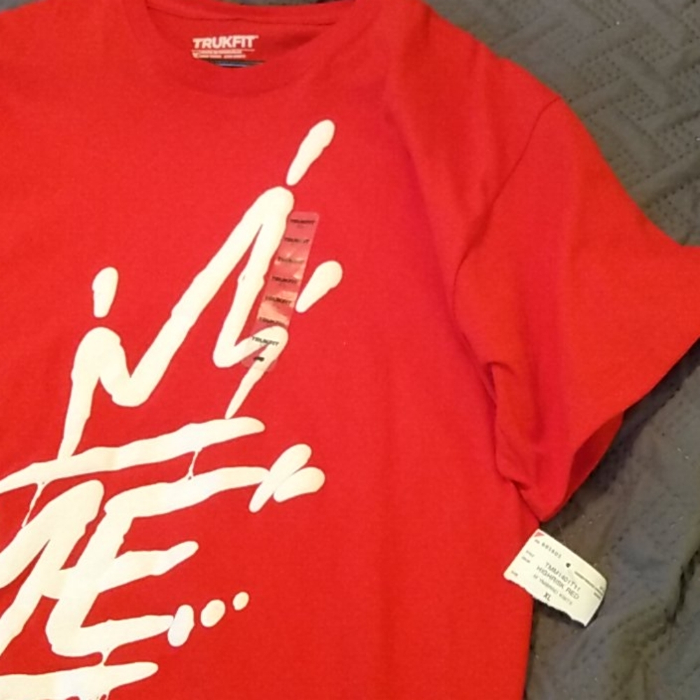 T-shirt - Picture 3 of 4